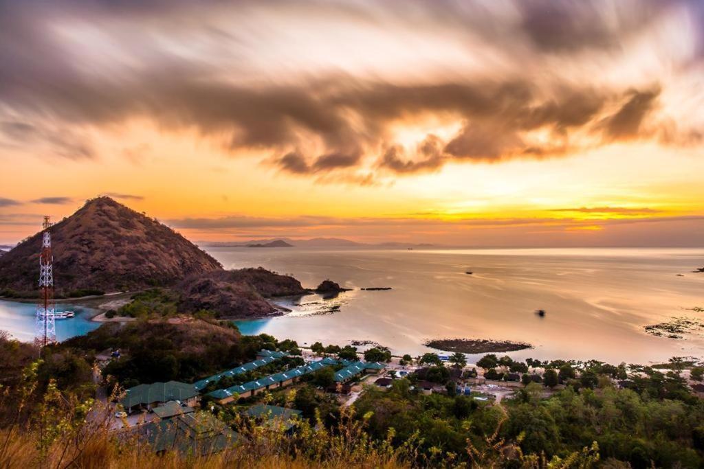 Sylvia Hotel & Resort Komodo Labuan Bajo Exterior foto