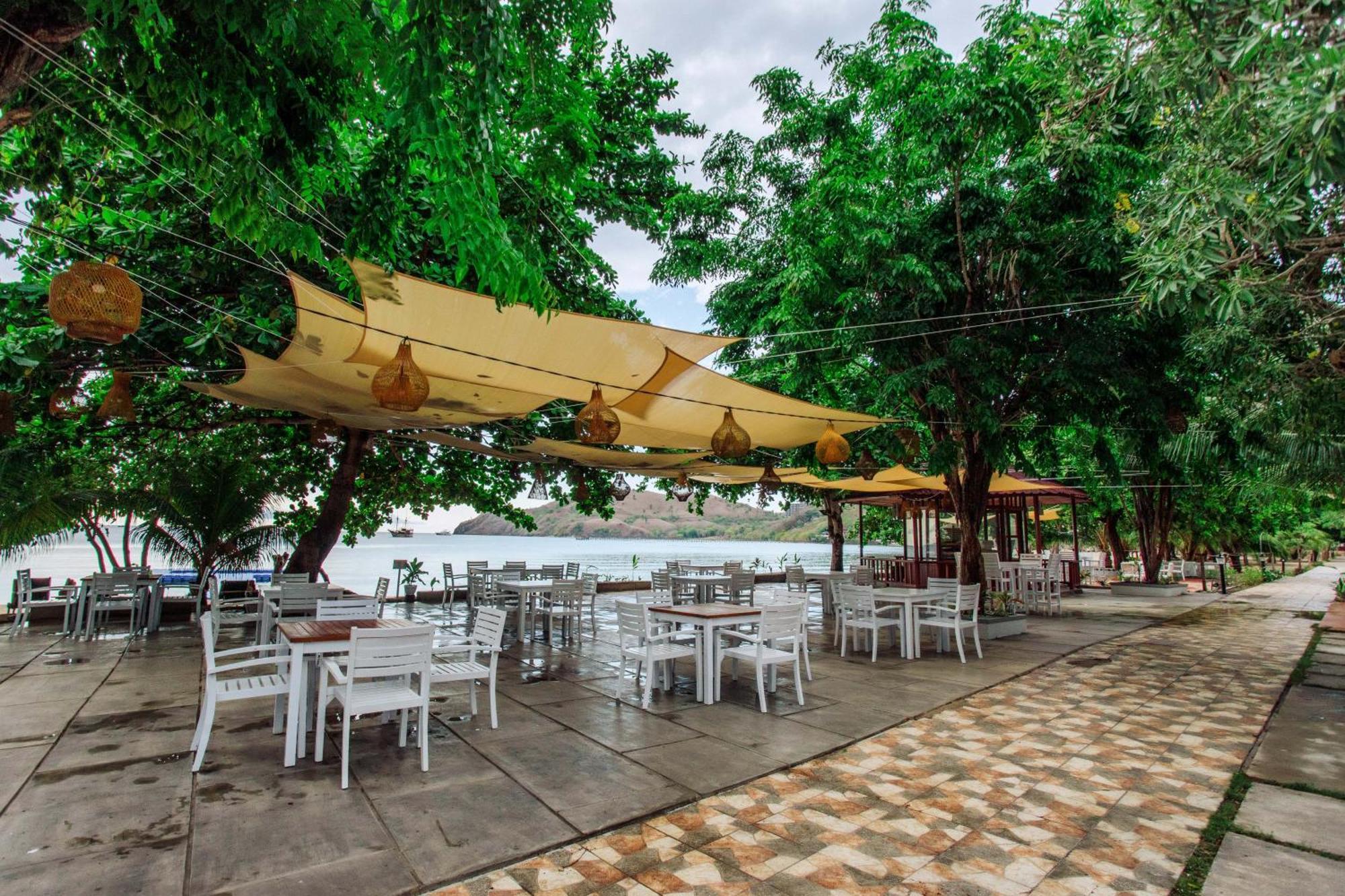 Sylvia Hotel & Resort Komodo Labuan Bajo Exterior foto