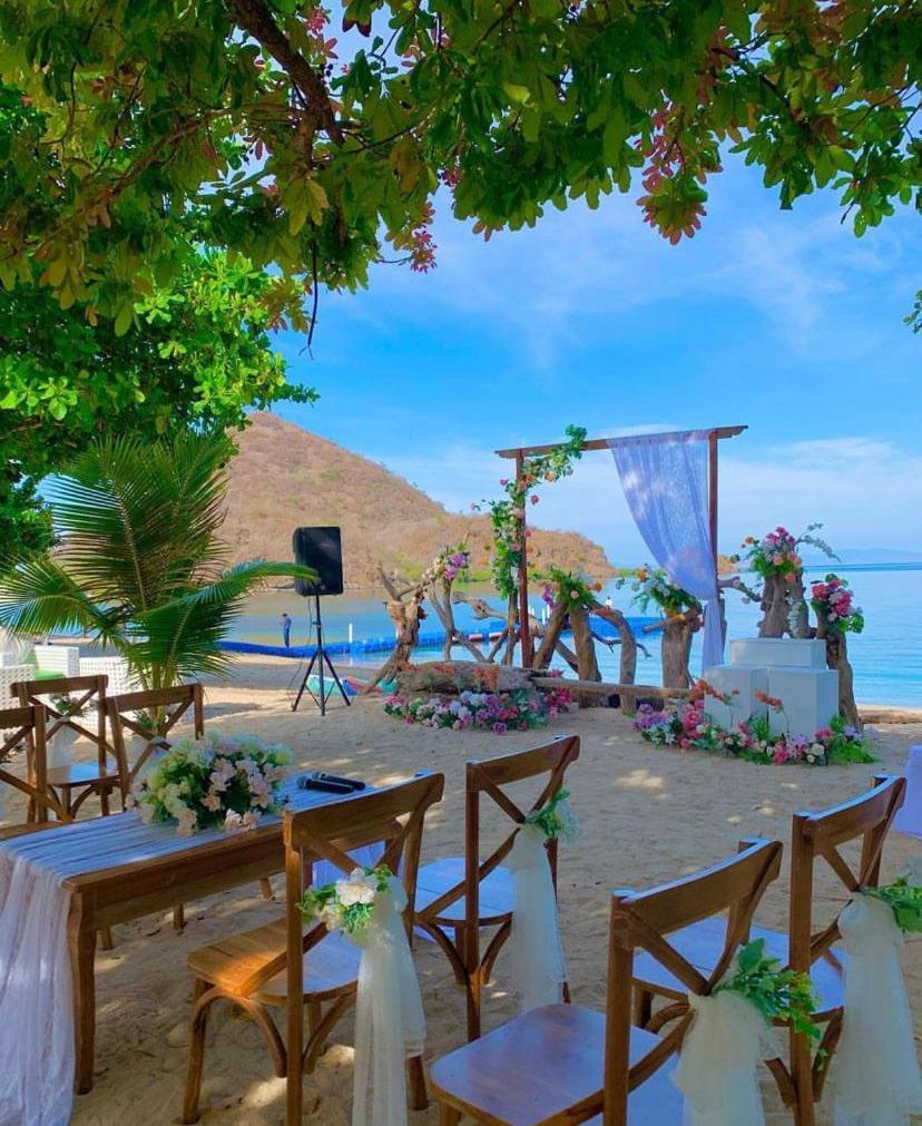 Sylvia Hotel & Resort Komodo Labuan Bajo Exterior foto